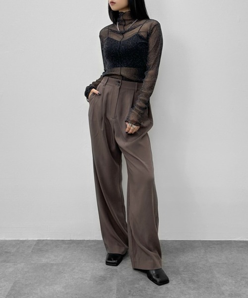 LVEU.（ラブユ.）の「【LVEU.】メロウデザインラメシアートップス / トップス カットソー シアー シースルー ハイネック メロー 長袖 ラメ レイヤード ブラック チャコール ZOZOTOWN限定（Tシャツ/カットソー・レディース・ブラック/チャコールグレー・FREE）」の16枚目の写真