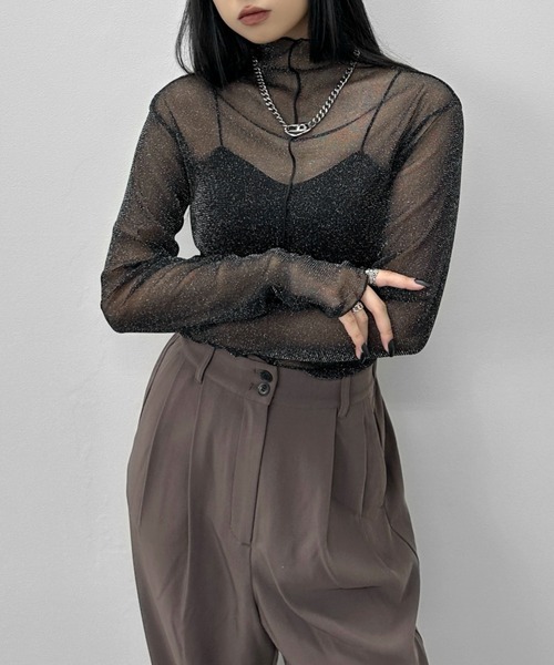 LVEU.（ラブユ.）の「【LVEU.】メロウデザインラメシアートップス / トップス カットソー シアー シースルー ハイネック メロー 長袖 ラメ レイヤード ブラック チャコール ZOZOTOWN限定（Tシャツ/カットソー・レディース・ブラック/チャコールグレー・FREE）」の17枚目の写真