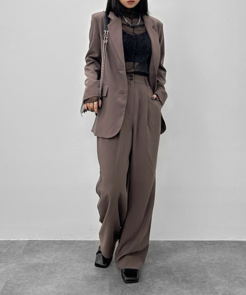 LVEU.（ラブユ.）の「【LVEU.】メロウデザインラメシアートップス / トップス カットソー シアー シースルー ハイネック メロー 長袖 ラメ レイヤード ブラック チャコール ZOZOTOWN限定（Tシャツ/カットソー・レディース・ブラック/チャコールグレー・FREE）」の8枚目の写真