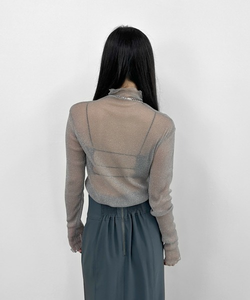 LVEU.（ラブユ.）の「【LVEU.】メロウデザインラメシアートップス / トップス カットソー シアー シースルー ハイネック メロー 長袖 ラメ レイヤード ブラック チャコール ZOZOTOWN限定（Tシャツ/カットソー・レディース・ブラック/チャコールグレー・FREE）」の22枚目の写真