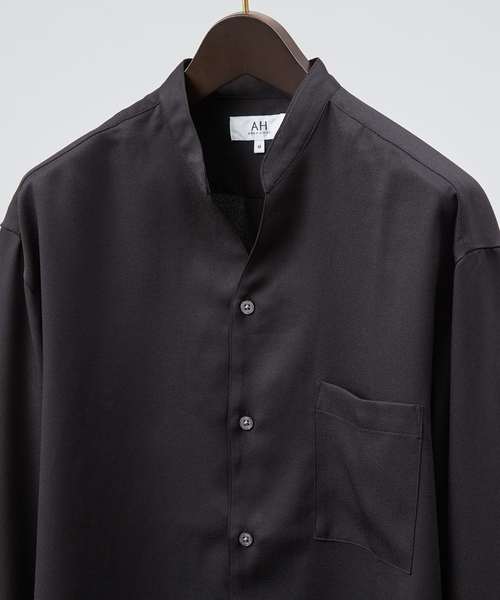 AH ABAHOUSE（エーエイチアバハウス）の「【AH ABAHOUSE】アムンゼン Vネック / キーネック 長袖シャツ（シャツ/ブラウス・メンズ・ホワイト/グレイッシュベージュ/ダークグリーン/ブラック・46/48）」の3枚目の写真