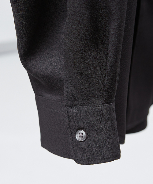 AH ABAHOUSE（エーエイチアバハウス）の「【AH ABAHOUSE】アムンゼン Vネック / キーネック 長袖シャツ（シャツ/ブラウス・メンズ・ホワイト/グレイッシュベージュ/ダークグリーン/ブラック・46/48）」の12枚目の写真