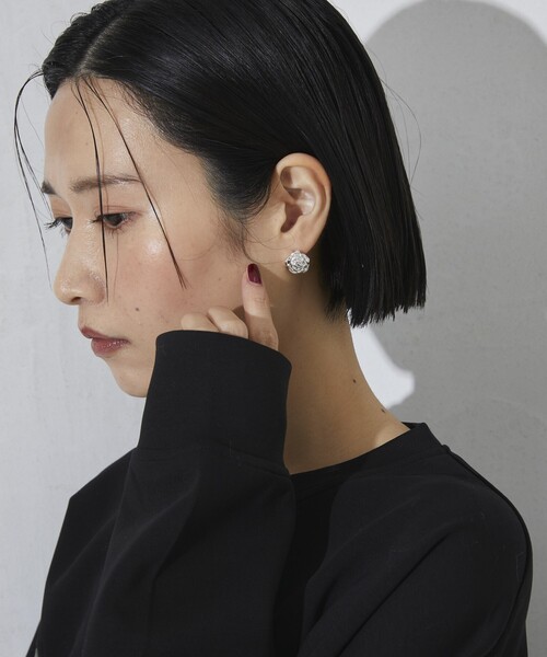 Firsthand（ファーストハンド）の「Firsthand/ファーストハンド ローズモチーフピアス（ピアス（両耳用）・レディース・シルバー/ゴールド・ONE SIZE）」の9枚目の写真