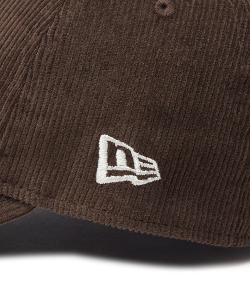 NEW ERA（ニューエラ）の「NEW ERA/ニューエラ キャップ 9TWENTY "CALNAMUR カルナムール コラボコレクション" マイクロコーデュロイ 14349036/14349037（キャップ・レディース・ダークブラウン/ストーン・FREE）」の15枚目の写真