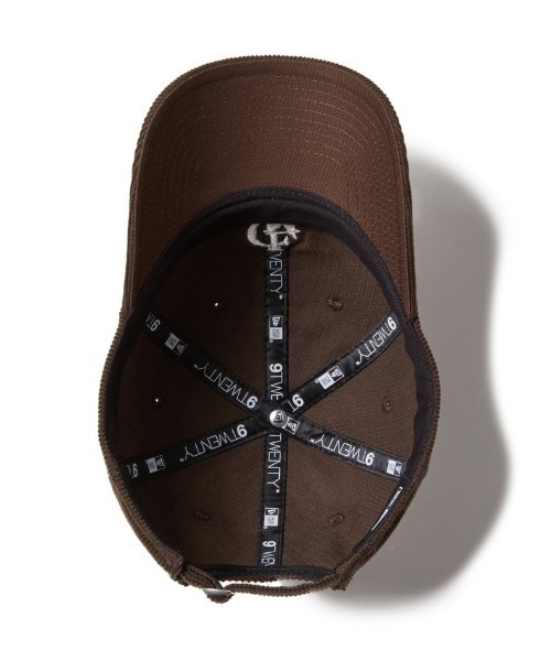NEW ERA（ニューエラ）の「NEW ERA/ニューエラ キャップ 9TWENTY "CALNAMUR カルナムール コラボコレクション" マイクロコーデュロイ 14349036/14349037（キャップ・レディース・ダークブラウン/ストーン・FREE）」の13枚目の写真