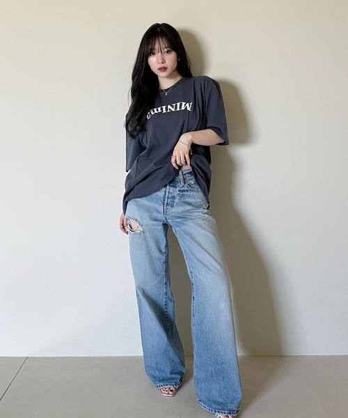 favclo.（ファブクロ）の「big logo design over Tshirt / ビッグロゴデザインオーバーサイズTシャツ（Tシャツ/カットソー・レディース・グレー/オフホワイト/ネイビー・FREE）」の9枚目の写真