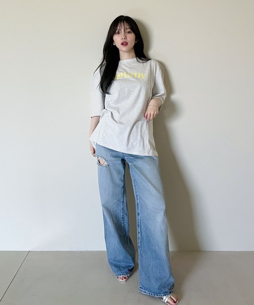 favclo.（ファブクロ）の「big logo design over Tshirt / ビッグロゴデザインオーバーサイズTシャツ（Tシャツ/カットソー・レディース・グレー/オフホワイト/ネイビー・FREE）」の15枚目の写真