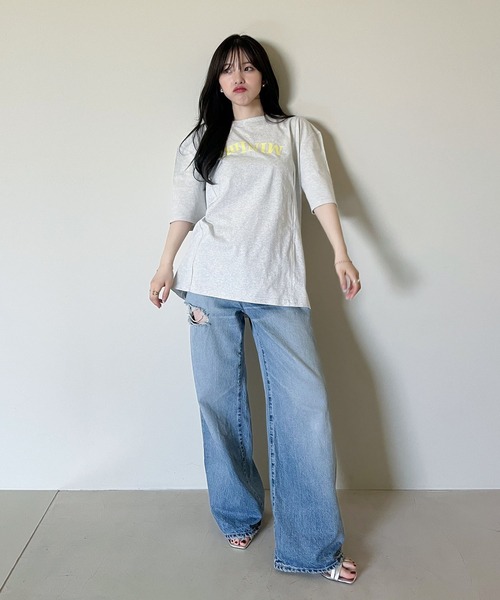 favclo.（ファブクロ）の「big logo design over Tshirt / ビッグロゴデザインオーバーサイズTシャツ（Tシャツ/カットソー・レディース・グレー/オフホワイト/ネイビー・FREE）」の16枚目の写真