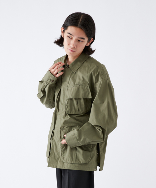 B.C STOCK（ベーセーストック）の「SIDE VENTS ファティーグジャケット（ブルゾン・メンズ・ネイビー/カーキ・LARGE/MEDIUM）」の5枚目の写真