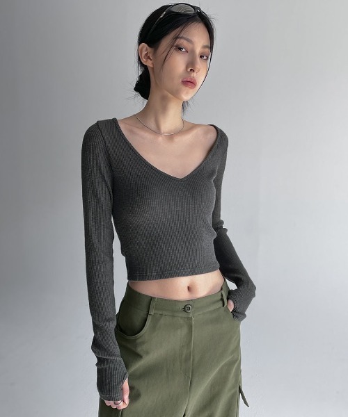 BLACKUP（ブラックアップ）の「[MADE] サンドリングウォーマークロップ長袖Tシャツ（Tシャツ/カットソー・レディース・ブラック/ベージュ/チャコール・ONESIZE）」の2枚目の写真