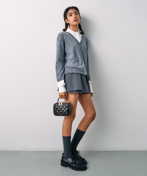 CHARLES & KEITH ドゥオ キルトバニティトップハンドルバッグ 黒 セール】Duo ドゥオ キルトバニティトップハンドルバッグ（ショルダー