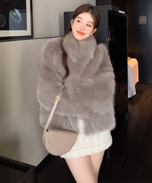 Miniministore(ミニミニストア)の「フェイクファージャケット ファーコート冬(ブルゾン・レディース・モカ/ベージュ/ブラック・M/L/S)」の4枚目の写真