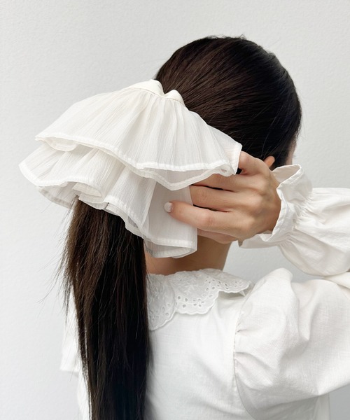 RUBY AND YOU（ルビーアンドユー）の「［select］ビッグシュシュ（シュシュ・レディース・ブラック/アイボリー・FREE）」の4枚目の写真