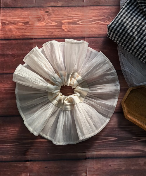 RUBY AND YOU（ルビーアンドユー）の「［select］ビッグシュシュ（シュシュ・レディース・ブラック/アイボリー・FREE）」の3枚目の写真