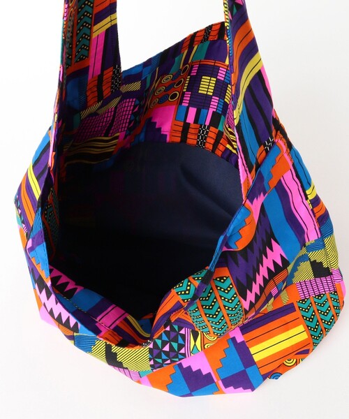 bpr BEAMS（ビーピーアール ビームス ）の「バティック ショルダー エコ バッグ 2025（ショルダーバッグ・レディース・その他4/その他/その他1/その他2/その他3/その他5・ONE SIZE）」の15枚目の写真