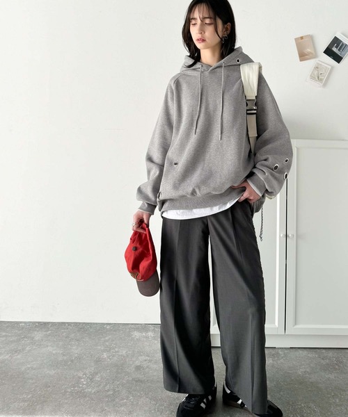 セール】トレンドライクなゆるシルエット。リングハトメ裏起毛パーカー