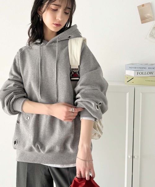セール】トレンドライクなゆるシルエット。リングハトメ裏起毛パーカー