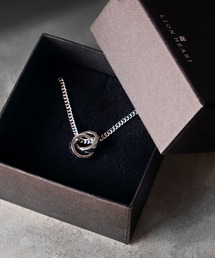 LION HEART（ライオンハート）の「【限定展開】“THE EDGE”シグネチャーカッティングダブルリングネックレス/スペシャルパッケージ/サージカルステンレス（金属アレルギー対応）【LION HEART / ライオンハート】（ネックレス・メンズ）」