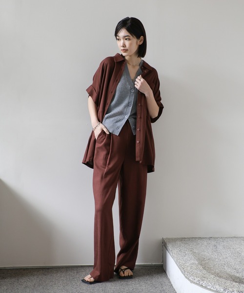 select MOCA Et(セレクトモカエト)の「【Et】Linen Mix Tuck Wide Pants【セットアップ可】(スラックス・レディース・ブラウン/ベージュ/チャコール・LARGE/MEDIUM)」の15枚目の写真