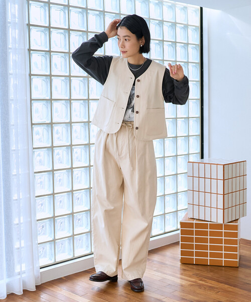 FREAK'S STORE（フリークスストア）の「RED KAP × FREAK'S STORE/レッドキャップ ＜新色追加＞別注 紐付きイージータックパンツ/イージーパンツ（チノパンツ・レディース・ブラック/ベージュ/オリーブ/サックスブルー/その他2/ナチュラル/チャコール/ブラウン/ネイビー/インディゴブルー/ダークブラウン/レオパード・SMALL/MEDIUM）」の13枚目の写真