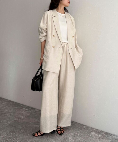 fredy emue（フレディエミュ）の「《セットアップ対応》リネン混スラブツイルイージーパンツ（その他パンツ・レディース・ベージュ/ネイビー・38/36）」の21枚目の写真