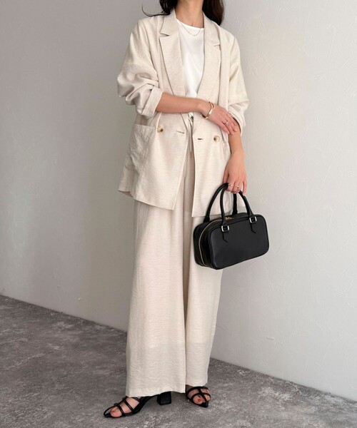 fredy emue（フレディエミュ）の「《セットアップ対応》リネン混スラブツイルイージーパンツ（その他パンツ・レディース・ベージュ/ネイビー・38/36）」の22枚目の写真