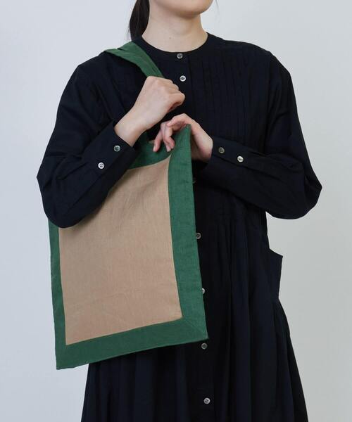 LOISIR(ロワズィール)の「額縁トートバッグ(トートバッグ・レディース・ブラック/グリーン・FREE)」の6枚目の写真