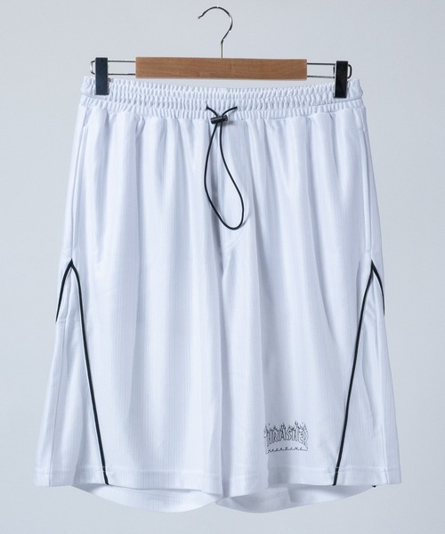 THRASHER（スラッシャー）の「【at】〔THRASHER/スラッシャー〕GAME SHORTS ファイアーパターンロゴ パイピング ゲームショーツ（その他パンツ・メンズ・ホワイト/グリーン/ブラック・MEDIUM/LARGE）」の2枚目の写真