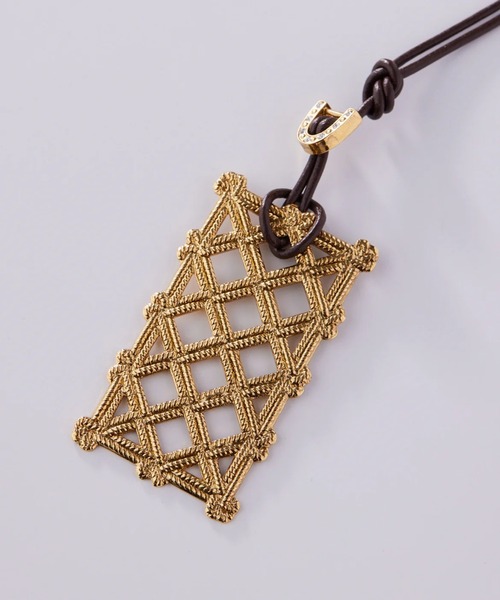 ADER(アデル)の「VINTAGE METAL mesh pendant(ネックレス・レディース・ゴールド・フリー)」の2枚目の写真