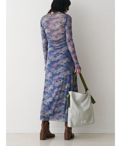 jouetie（ジュエティ）の「ニュアンスパターンシアートップス（Tシャツ/カットソー・レディース・ブルー/ベージュ・MEDIUM）」の5枚目の写真