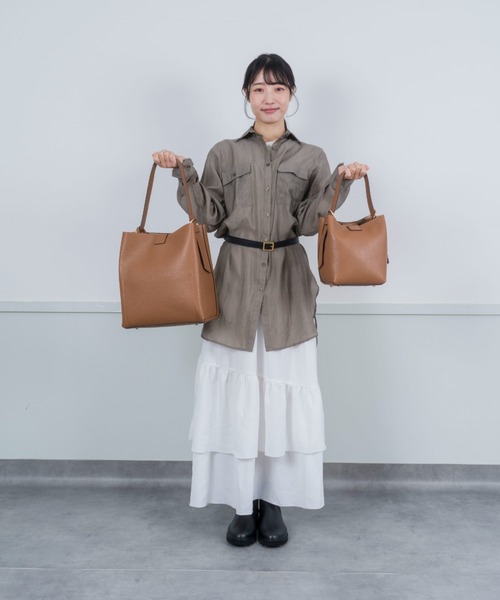 GIANNI NOTARO（ジャンニノターロ）の「【GIANNI NOTARO /ジャンニ ノターロ 】レザー ハンドバッグ　ショルダーバッグ（ショルダーバッグ・レディース・ブラック/ベージュ/ブラウン・FREE）」の4枚目の写真