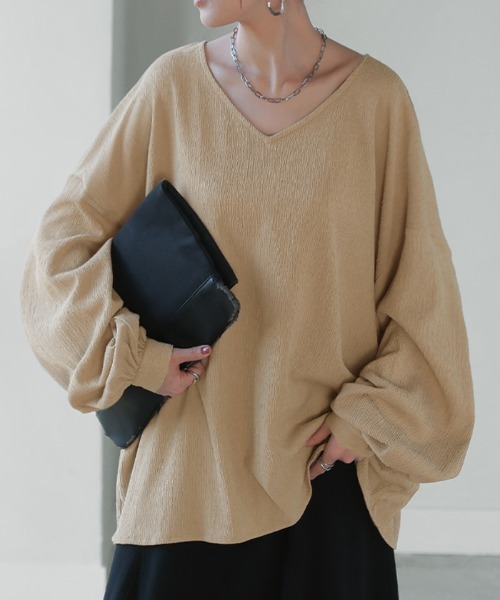 HUG.U（ハグユー）の「シワになりにくい オーバーサイズ 楊柳ブラウス（シャツ/ブラウス・レディース・ブラック/ホワイト/オレンジ/イエロー/グレイッシュベージュ・FREE）」の19枚目の写真