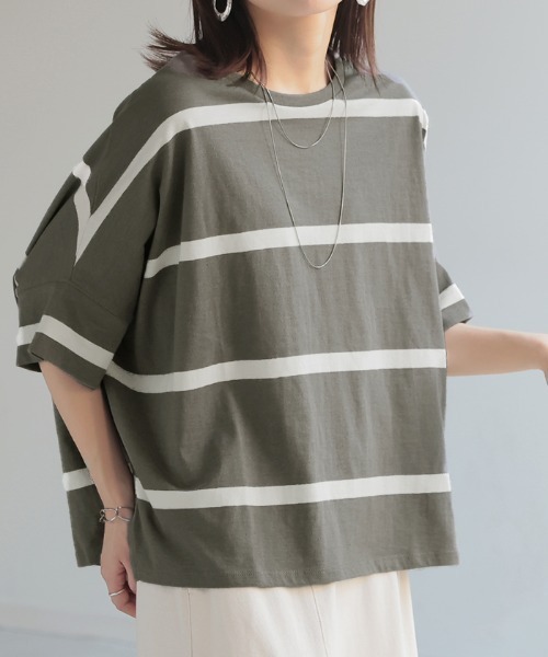 HUG.U(ハグユー)の「変形シルエット ボーダーTシャツ(Tシャツ/カットソー・レディース・ホワイト系その他/ブラック/ダークグレー/ホワイト・FREE)」の11枚目の写真
