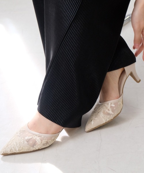 AmiAmi（アミアミ）の「【2026新カラー登場！】ポインテッドトゥセパレートチュールパンプス /オケージョン（パンプス・レディース・ライトグレー/ブラック/アイボリー/ベージュ/ブラック系その他/ベージュ系その他/ピンク/ライトブルーグレー/ブラック系その他3/シルバー系その他/ゴールド系その他/ブラック系その他2・L/LL/M/S）」の9枚目の写真