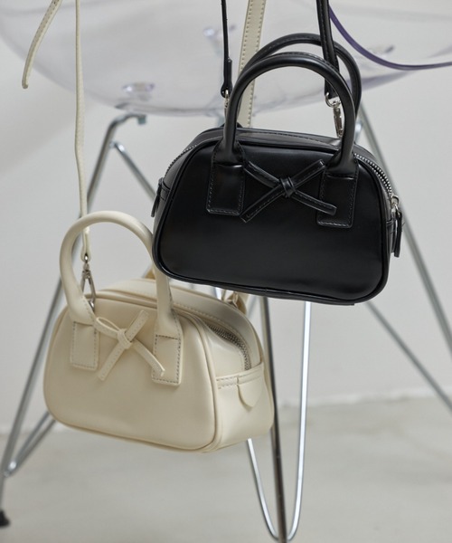 &. NOSTALGIA(アンドドットノスタルジア)の「【ZOZO限定】リボンハンドバッグ(ハンドバッグ・レディース・ホワイト/ブラック・FREE)」の6枚目の写真
