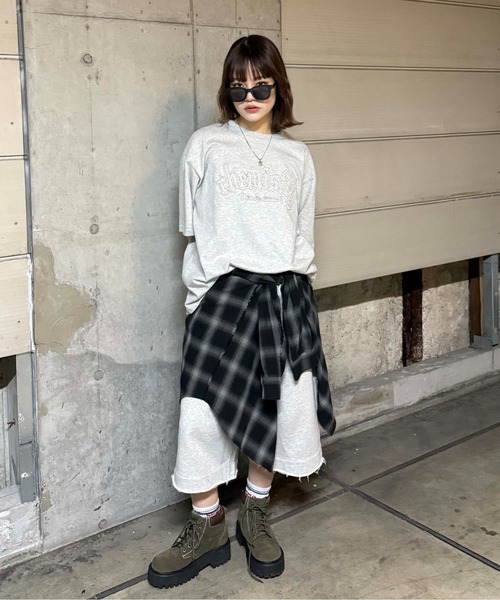 sedacle(セダクル)の「ピグメント加工Tシャツ 【SETUP着用可能】(Tシャツ/カットソー・レディース・チャコールグレー/杢グレー/ベージュ/ネイビー/ピンク/ボルドー・SMALL/MEDIUM/LARGE)」の8枚目の写真