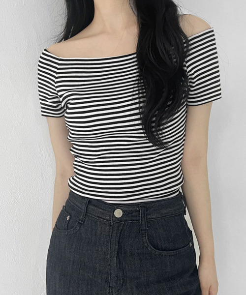 VIVID LADY（ビビッドレディー）の「ボーダー オフショルダー 半袖 Tシャツ（Tシャツ/カットソー・レディース・ブラック/グレー・FREE）」の4枚目の写真