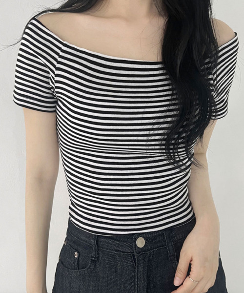 VIVID LADY（ビビッドレディー）の「ボーダー オフショルダー 半袖 Tシャツ（Tシャツ/カットソー・レディース・ブラック/グレー・FREE）」の6枚目の写真