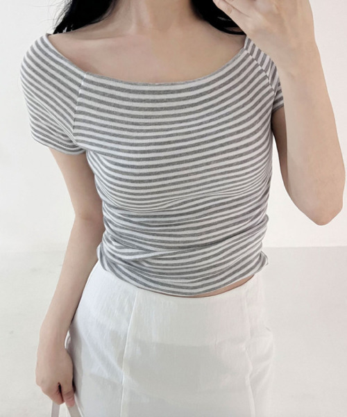 VIVID LADY（ビビッドレディー）の「ボーダー オフショルダー 半袖 Tシャツ（Tシャツ/カットソー・レディース・ブラック/グレー・FREE）」の22枚目の写真