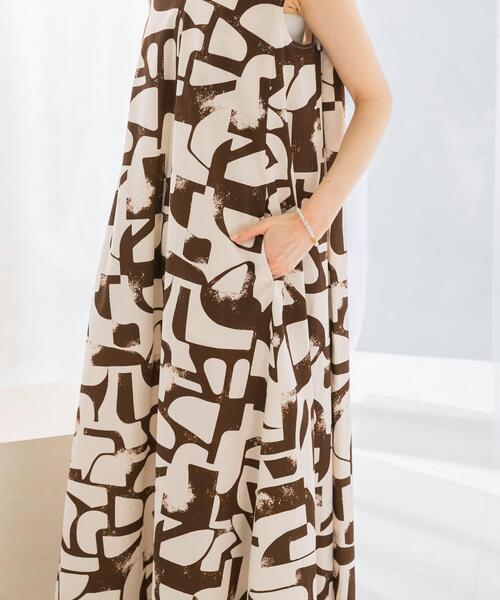 URBAN RESEARCH ROSSO WOMEN（アーバンリサーチ　ロッソ）の「サマープリントワンピース（ワンピース・レディース・オレンジ/ブラウン・FREE）」の17枚目の写真