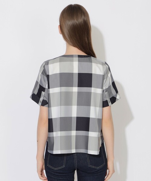 BLUE LABEL CRESTBRIDGE(ブルーレーベルクレストブリッジ)の「【WEB限定】クレストブリッジチェックライトクロッシングツイルスキッパーブラウス(シャツ/ブラウス・レディース・オレンジ系その他2/ベージュ系その他/グレー系その他2・38/36)」の6枚目の写真