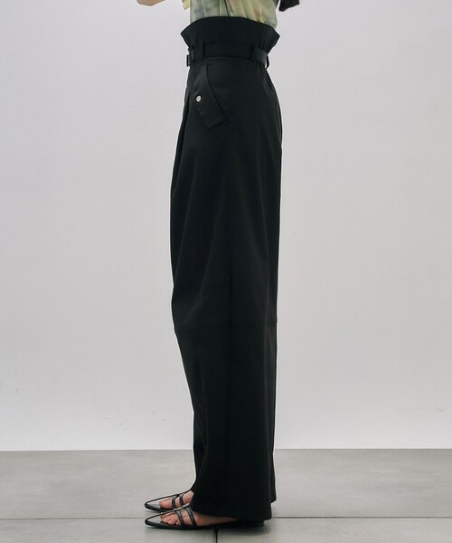 UNITED TOKYO（ユナイテッドトウキョウ）の「ニーコンバージョンパンツ｜ウォッシャブル/ストレッチ/UVカット/撥水/春服（その他パンツ・レディース・アイボリー/ブラック・1/2）」の18枚目の写真