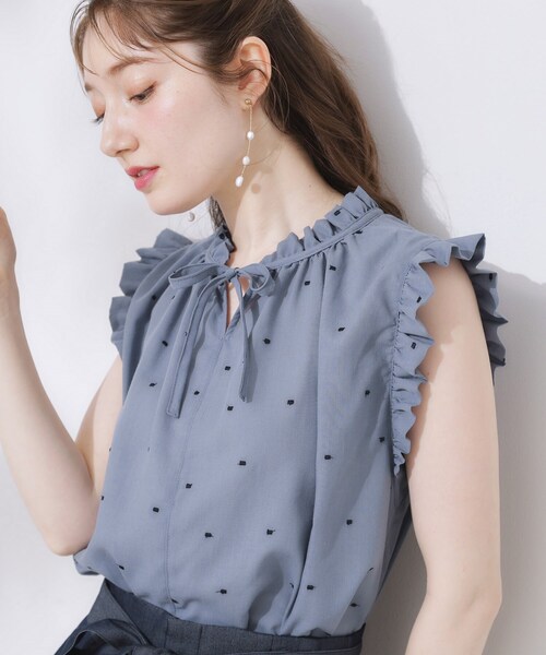 couture brooch（クチュールブローチ）の「【マシンウォッシャブル】ドット刺繍リボンデザインブラウス（シャツ/ブラウス・レディース・ブルー系5/ブラック系・38/36/42/40）」の6枚目の写真