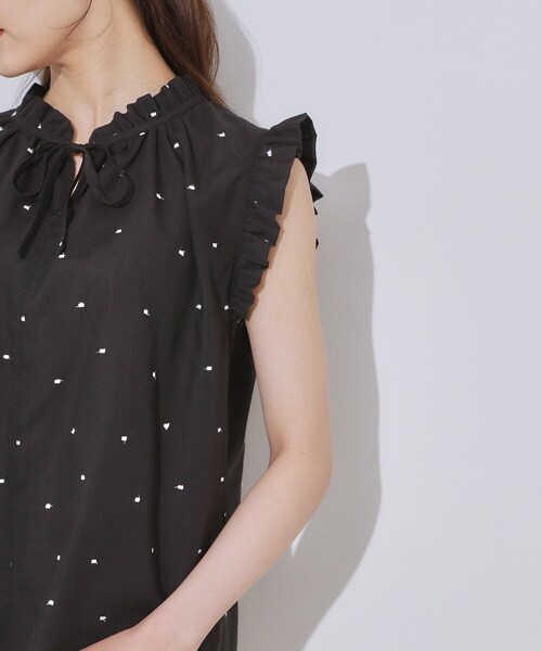 couture brooch（クチュールブローチ）の「【マシンウォッシャブル】ドット刺繍リボンデザインブラウス（シャツ/ブラウス・レディース・ブルー系5/ブラック系・38/36/42/40）」の18枚目の写真