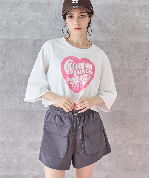 ANAP(アナップ)の「クロップド ハートロゴ Tシャツ(Tシャツ/カットソー・レディース・ホワイト/アイボリー/ブラック・FREE)」の1枚目の写真