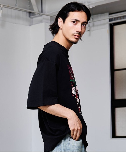 Ed Hardy(エドハーディー)の「『ED HARDY/エドハーディー』クルーネック イーグル半袖Tシャツ(Tシャツ/カットソー・メンズ・ブラック/ホワイト・L/M)」の9枚目の写真