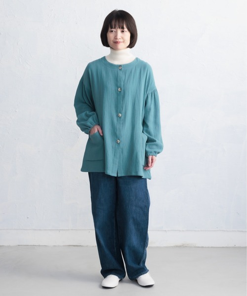 COCO WALK（ココウォーク）の「COCOWALK:二重ガーゼ 羽織れる割烹着 ショート丈（エプロン・レディース・オレンジ/ターコイズブルー・FREE）」の2枚目の写真