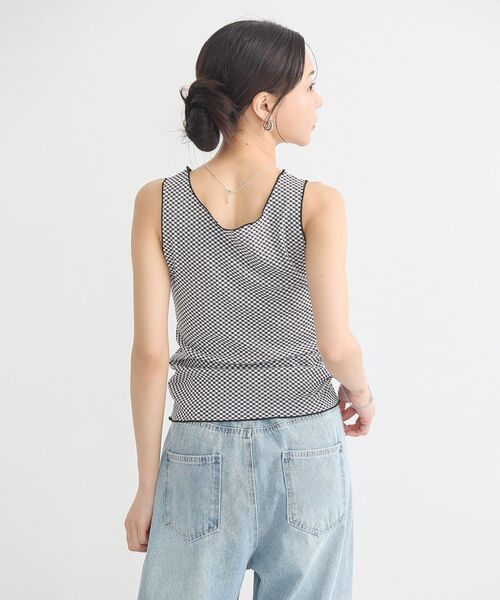 earth music&ecology（アースミュージックアンドエコロジー）の「SET2点ギンガムメロ－カーデ＋リボンタンク（Tシャツ/カットソー・レディース・ブラウン/レッド/ブラック・FREE）」の16枚目の写真