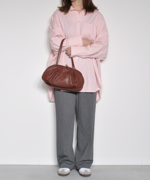 CLEDRAN(クレドラン)の「【本革 軽量】CL3848 GALE TUCK BOSTON 手提げ(ボストンバッグ・レディース・ブラック/グレー/ブラウン・FREE)」の14枚目の写真