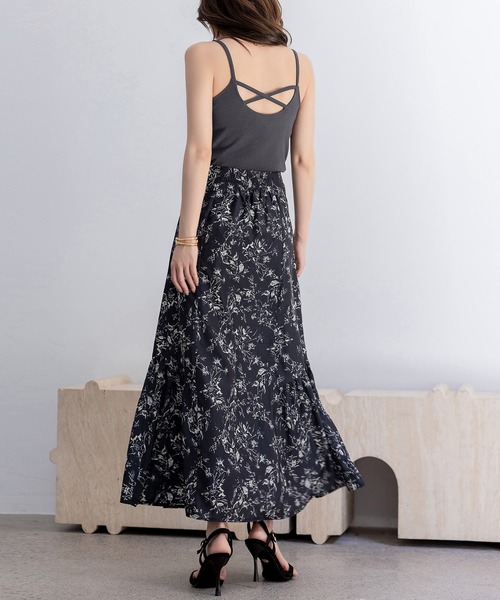 パッド付き】デコルテと背中をキレイ魅せ。スクエアネックバッククロス